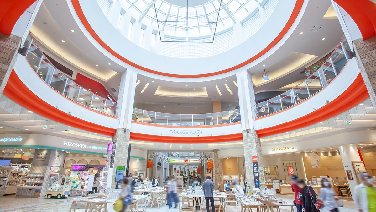 もれらぎふ モレラ岐阜にドクターマーチンのショップできてた！4日前に